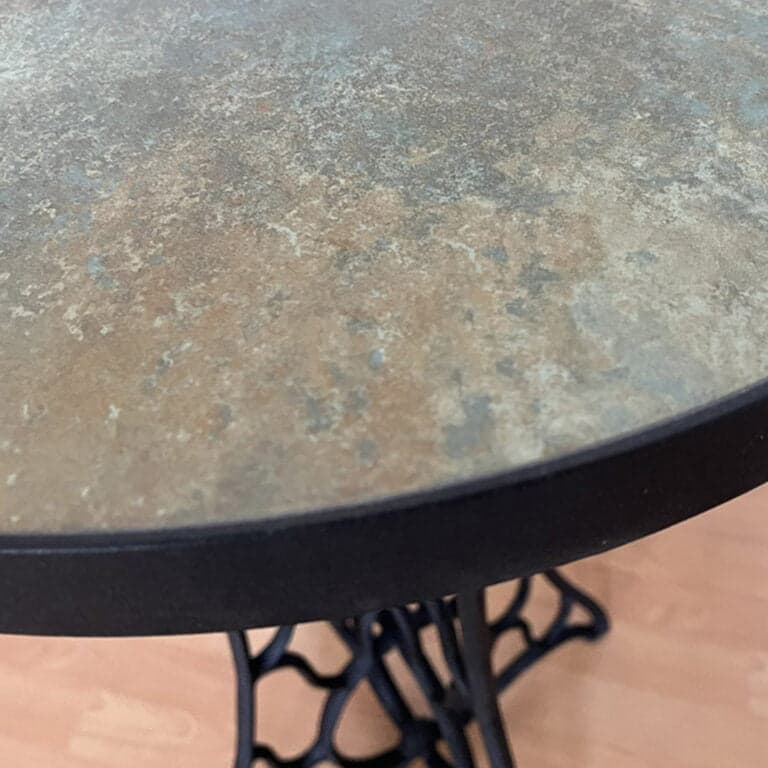 Round Table 50x75cm